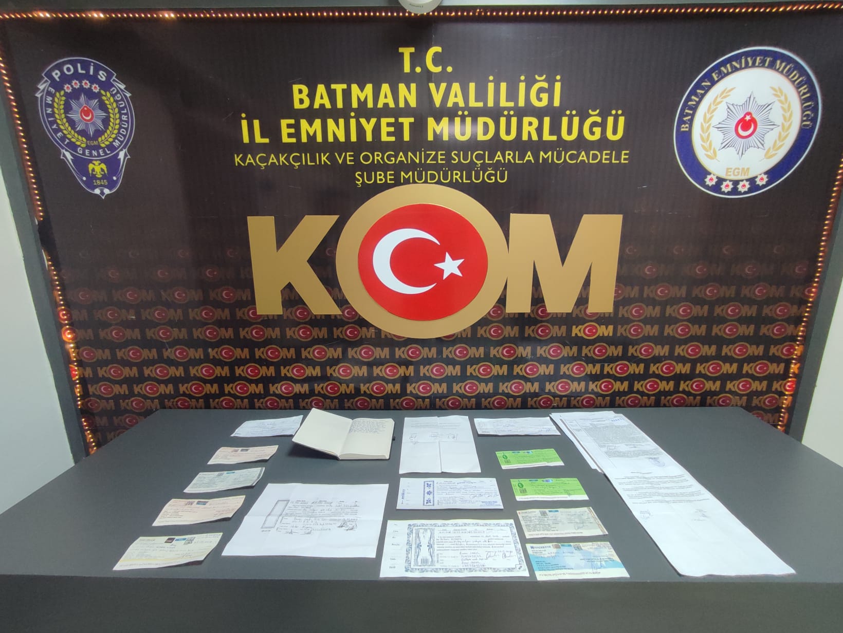 Tefecilik ve yağma operasyonu 8 KİŞİ GÖZALTINA ALINDI