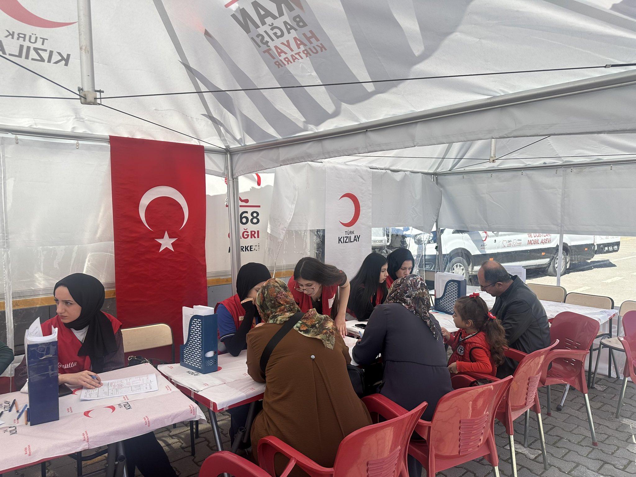 Vatandaşlar kan bağışı için seferber oldu