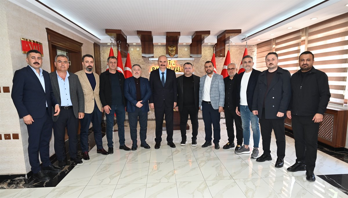 Kuyumcukent Yönetiminden Vali Canalp’a ziyaret