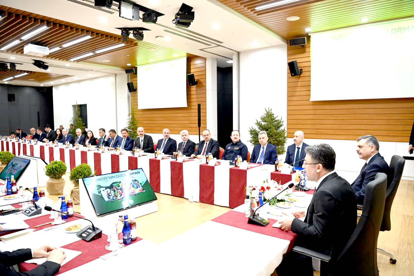 Vali Canalp, Orman Yangınları ile Mücadele Koordinasyon Toplantısı’na katıldı