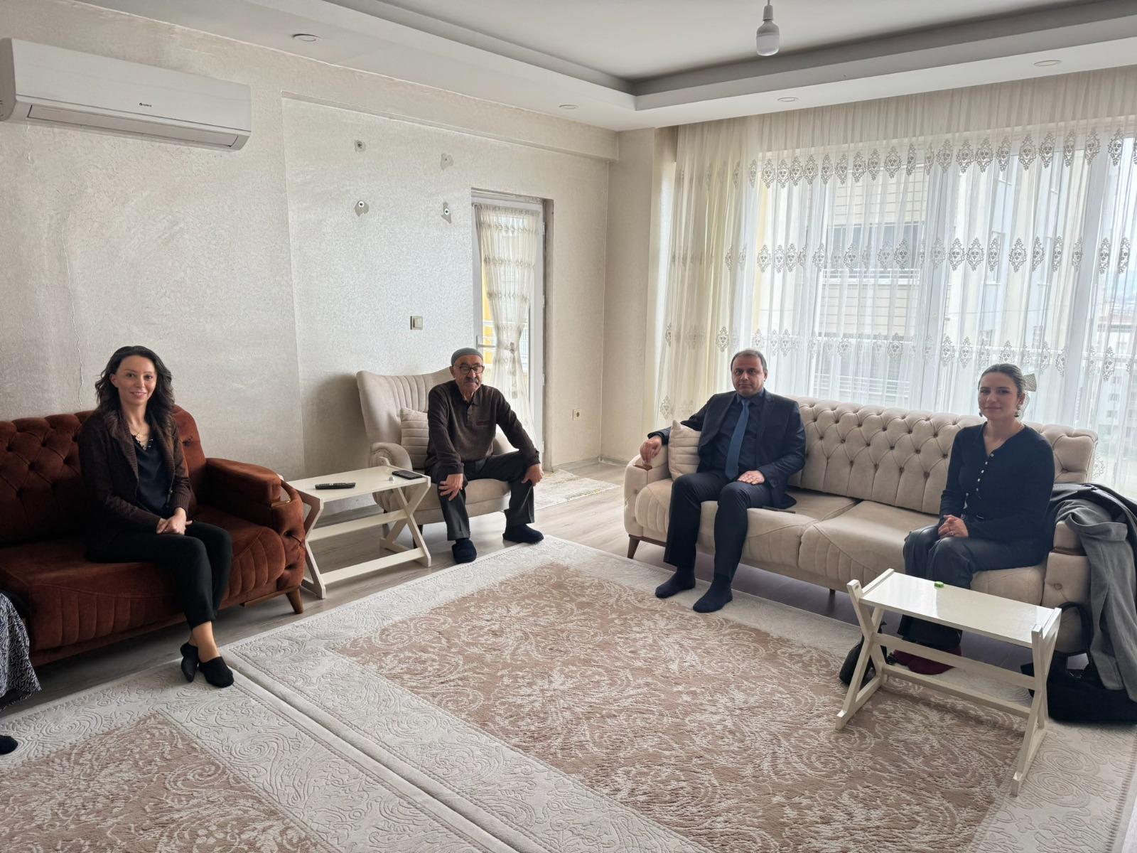 Şehit Ailesine Anlamlı Ziyaret
