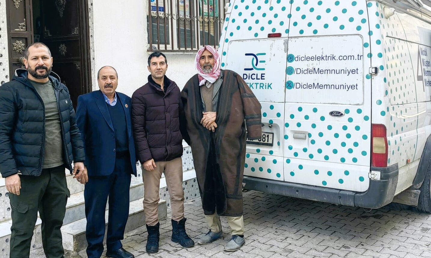 Dicle Elektrik muhtarları yerinde ziyaret ediyor: Şanlıurfa’da Muhtarlara Mobil Hizmet