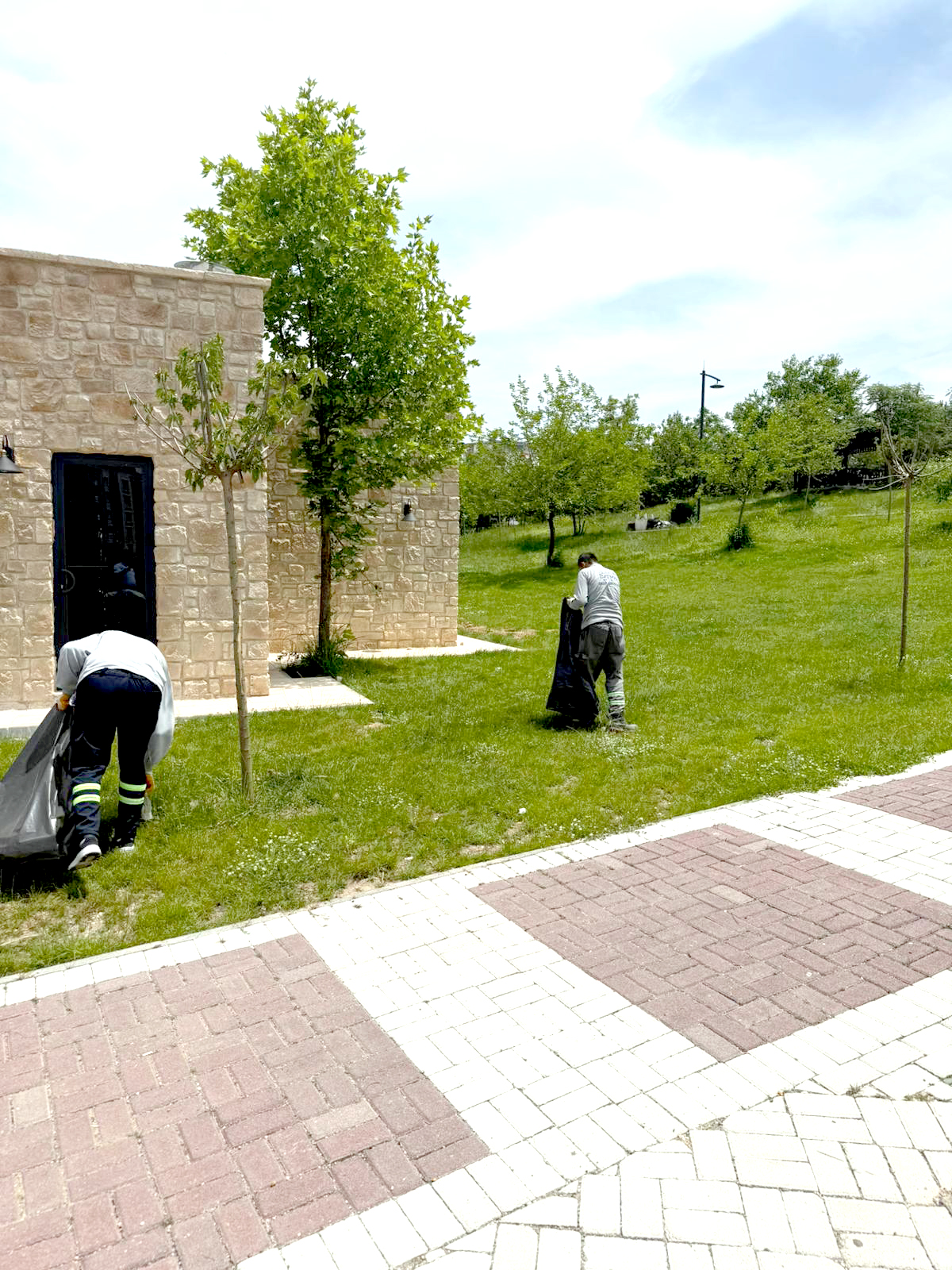 Parklar Bayramda Doldu, Temizlik Ekipleri Seferber Oldu