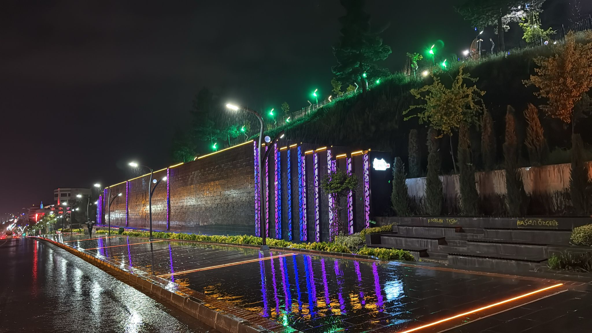 Park ve yeşil alanlarda yoğun mesai