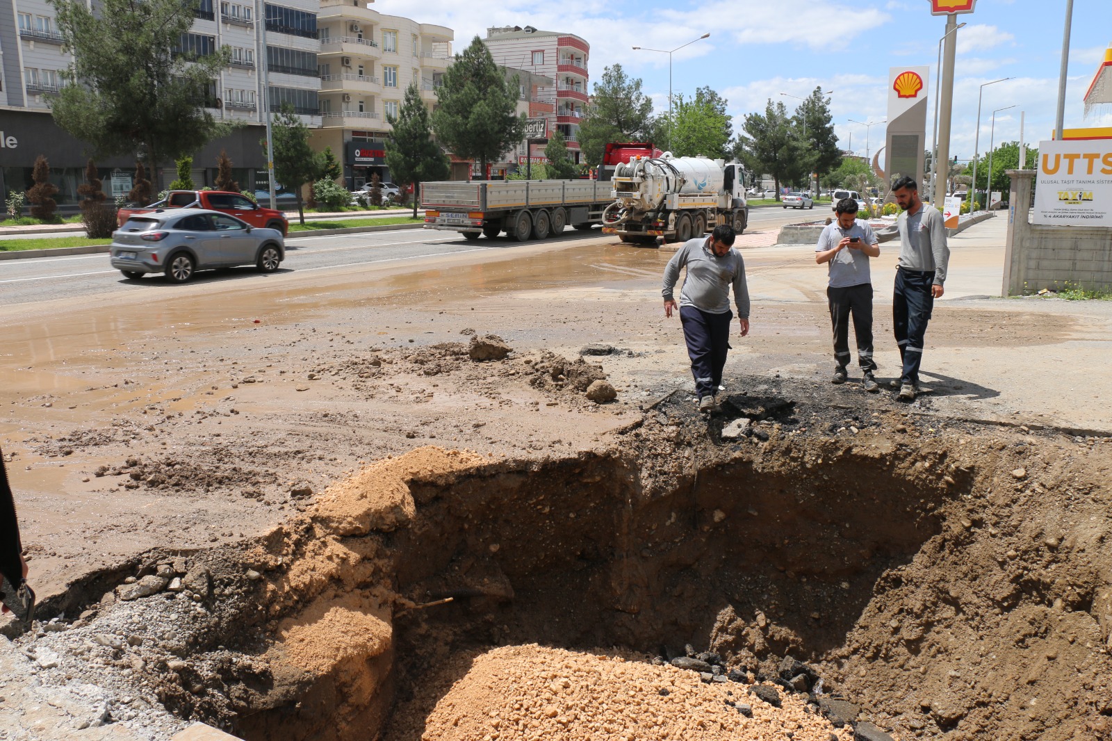 ANA HAT ARIZASINA HIZLI MÜDAHALE: SU ARIZASI KISA SÜREDE GİDERİLDİ