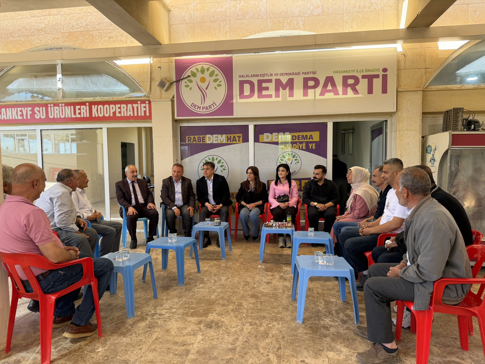 DEM Parti Heyeti Hasankeyf’te Bayramlaştı