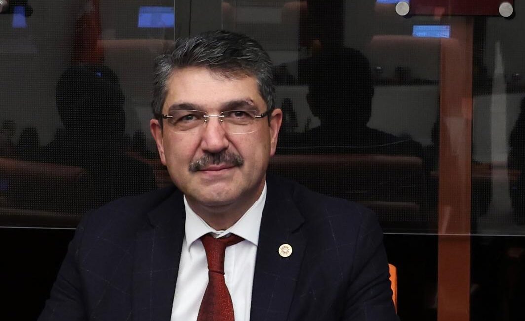 Nasıroğlu’ndan Batman’ın İl Oluşunun 36. Yılına Kutlama Mesajı: ‘Batman Her Alanda Büyüyen Bir Kent Oldu’