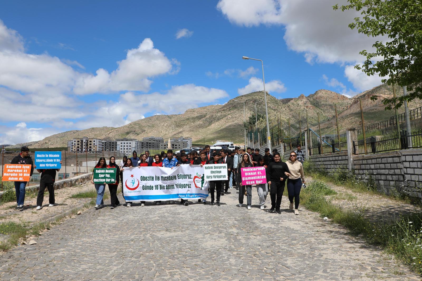 Hasankeyf’te Öğrencilerden “10 Bin Adım” Sağlıklı Yaşam Etkinliği