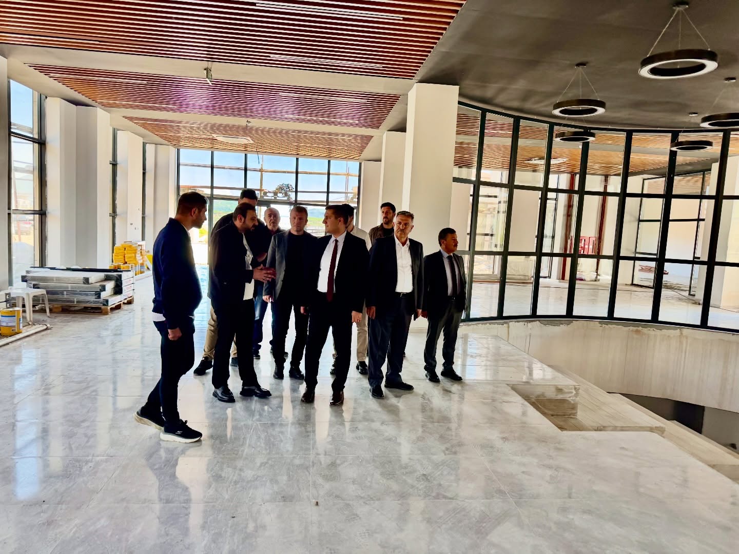 Kozluk’ta Halk Kütüphanesi İnşaatı İncelendi
