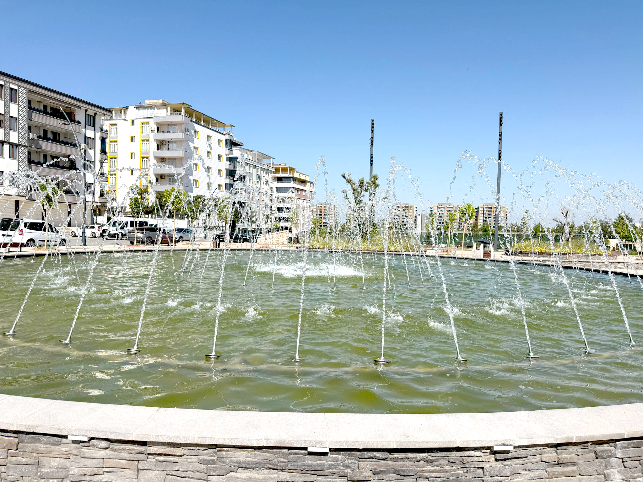 Park ve Bahçeler Müdürlüğü’nden Kent Genelinde Yoğun Mesai