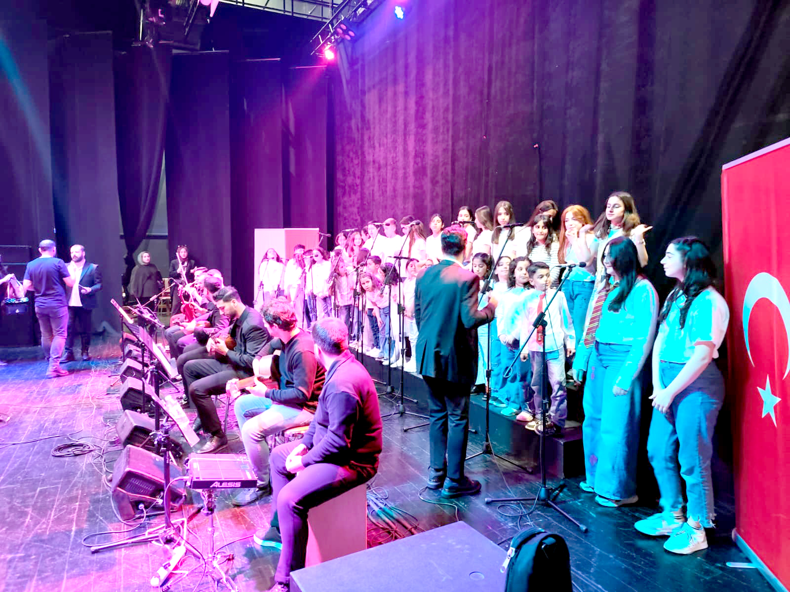 Çocuk Korosundan Unutulmaz Konser