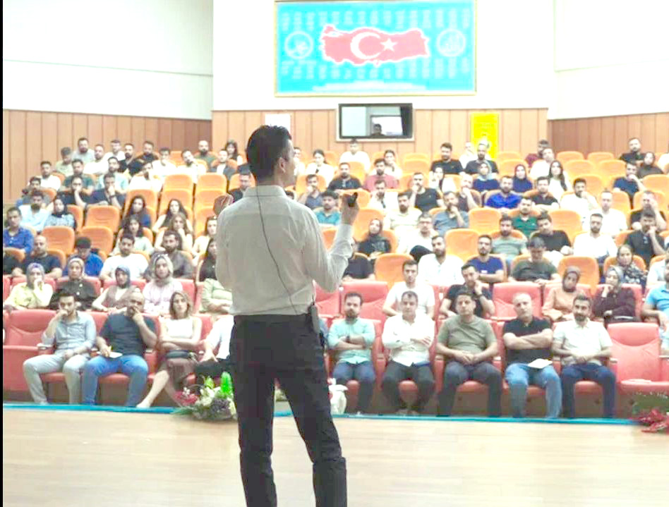 Dental eğitim semineri yoğun ilgi gördü