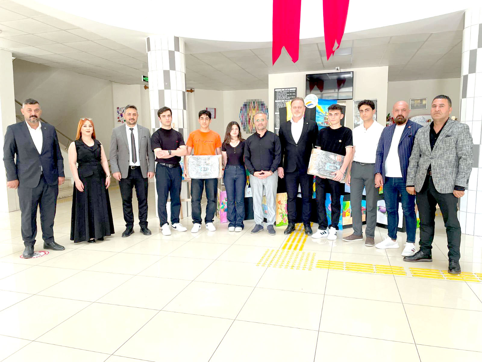 Genç Mucitlere Bilgisayar Desteği