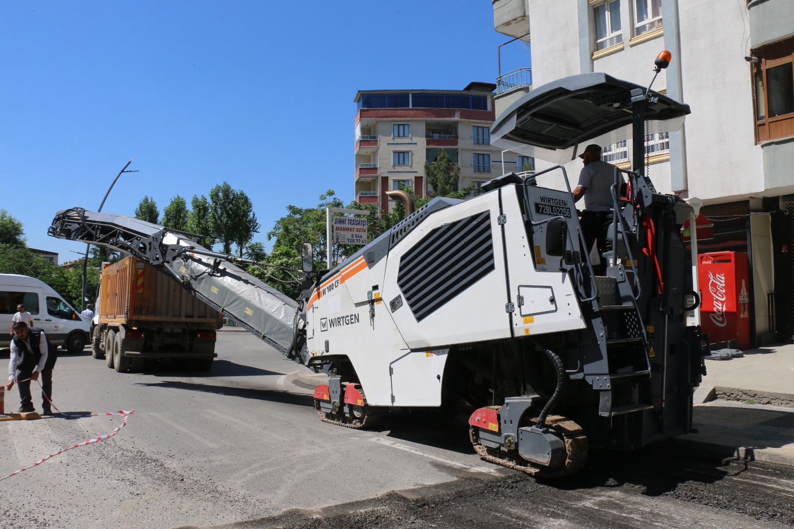Barış ve Mereto Caddeleri Asfalta Hazırlanıyor