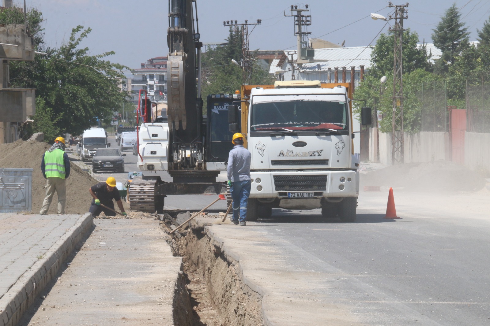 Elektrik, Doğalgaz ve Fiber Ağ Batman’ın Dört Bir Yanına Ulaşıyor