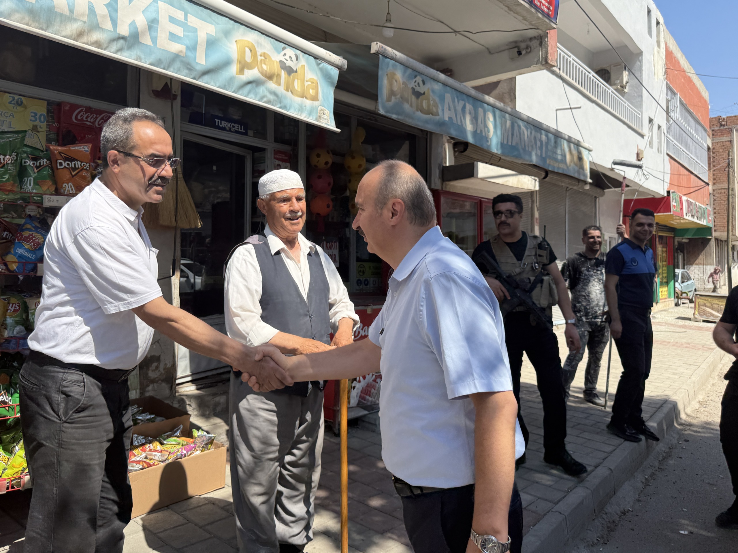 Vali Canalp, Esnaf ve Vatandaşlarla Buluştu