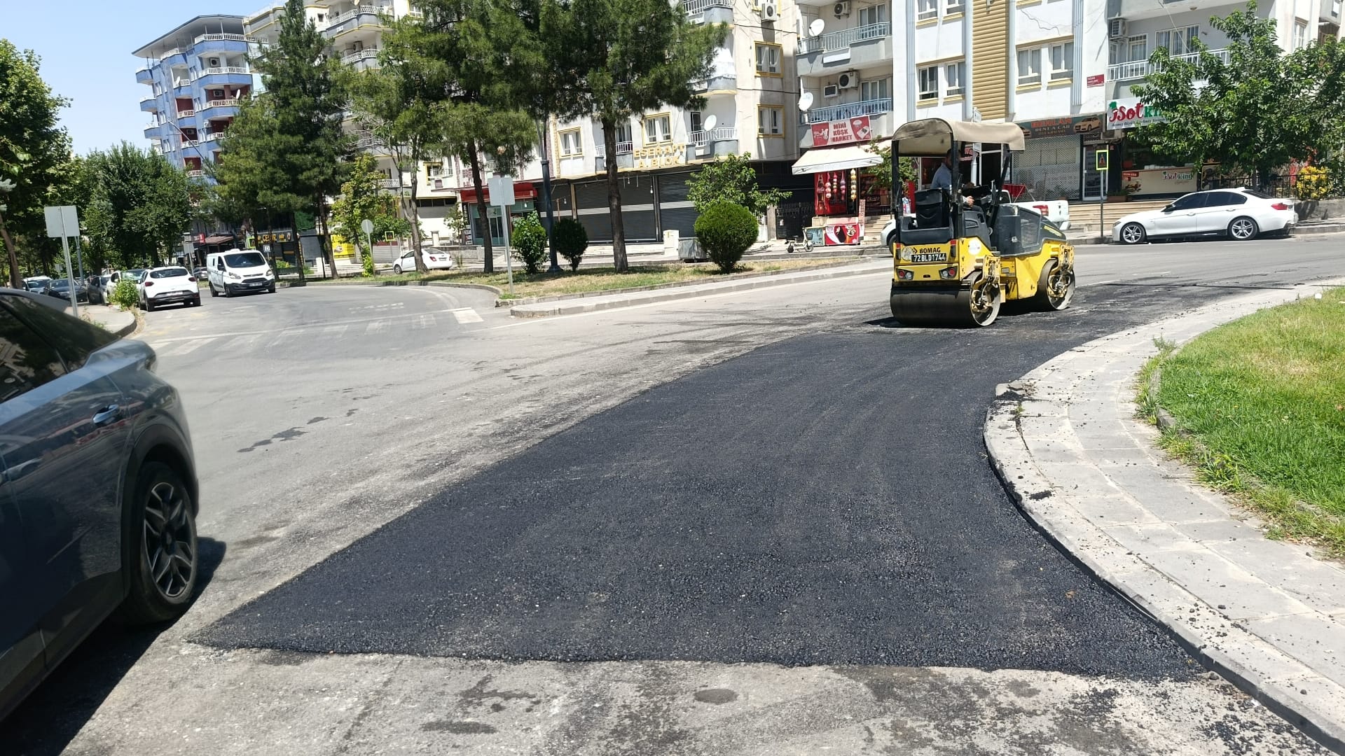 Bozulan Yollar Tek Tek Yenileniyor
