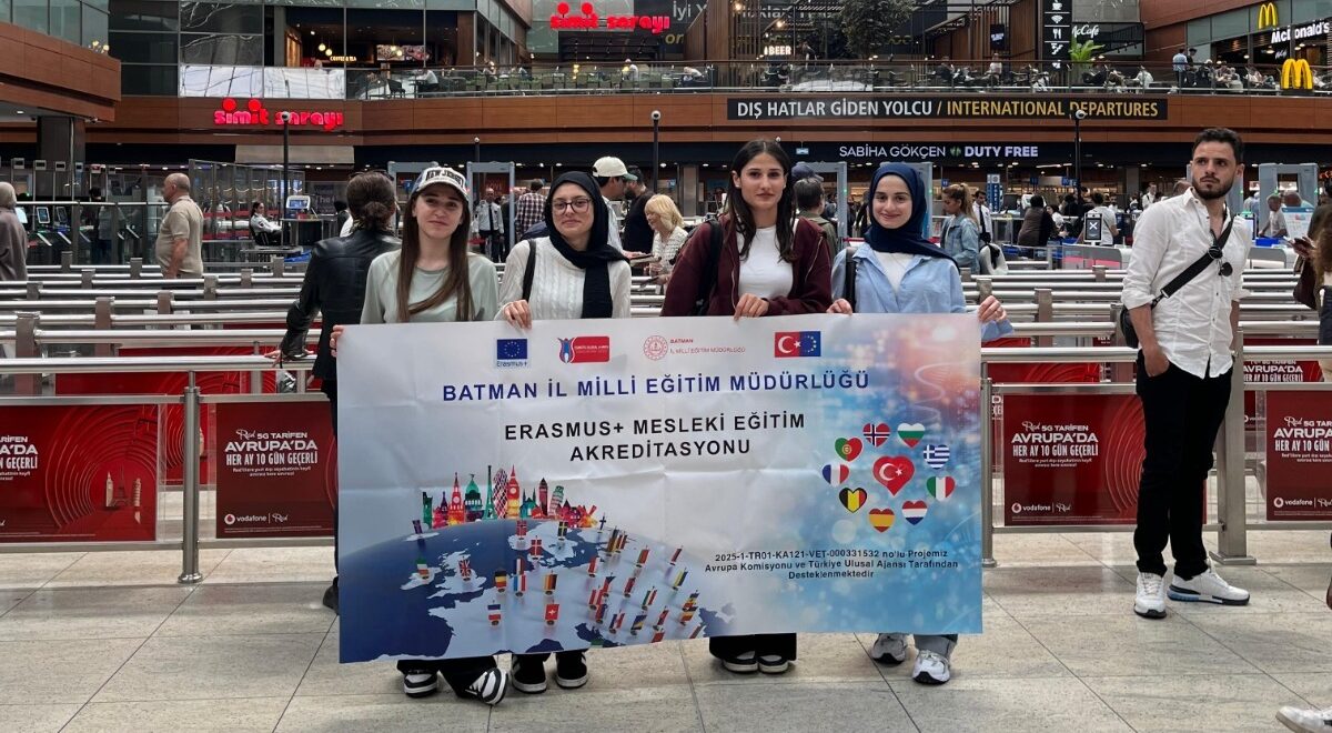 Batmanlı Kız Öğrenciler Brüksel’de Uzun Dönem Staja Başladı
