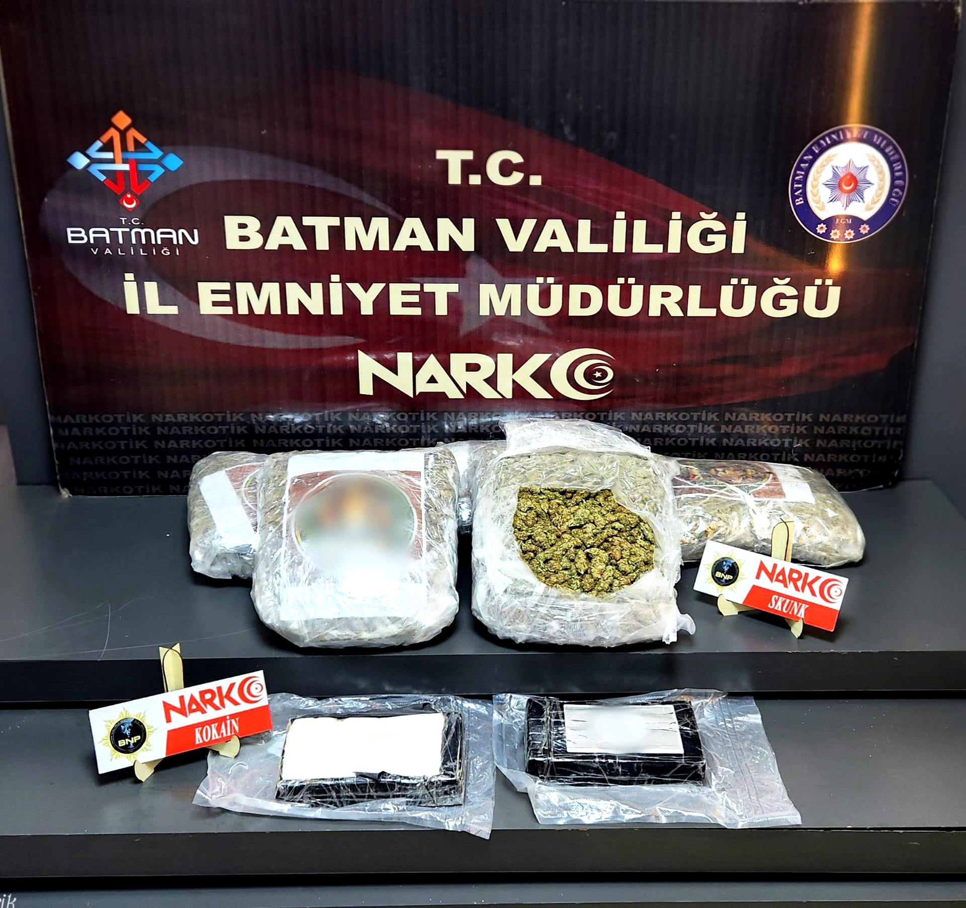Tırda Uyuşturucu Operasyonu: 13 Kiloyu Aşkın Madde Ele Geçirildi