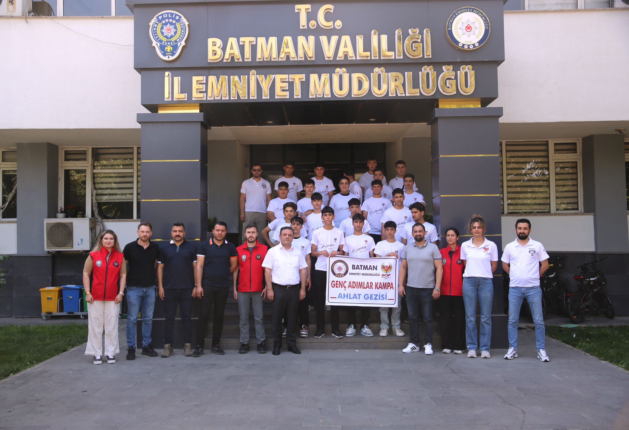 Batmanlı Öğrenciler “Genç Adımlar Kampa” Projesi Kapsamında Ahlat’a Uğurlandı