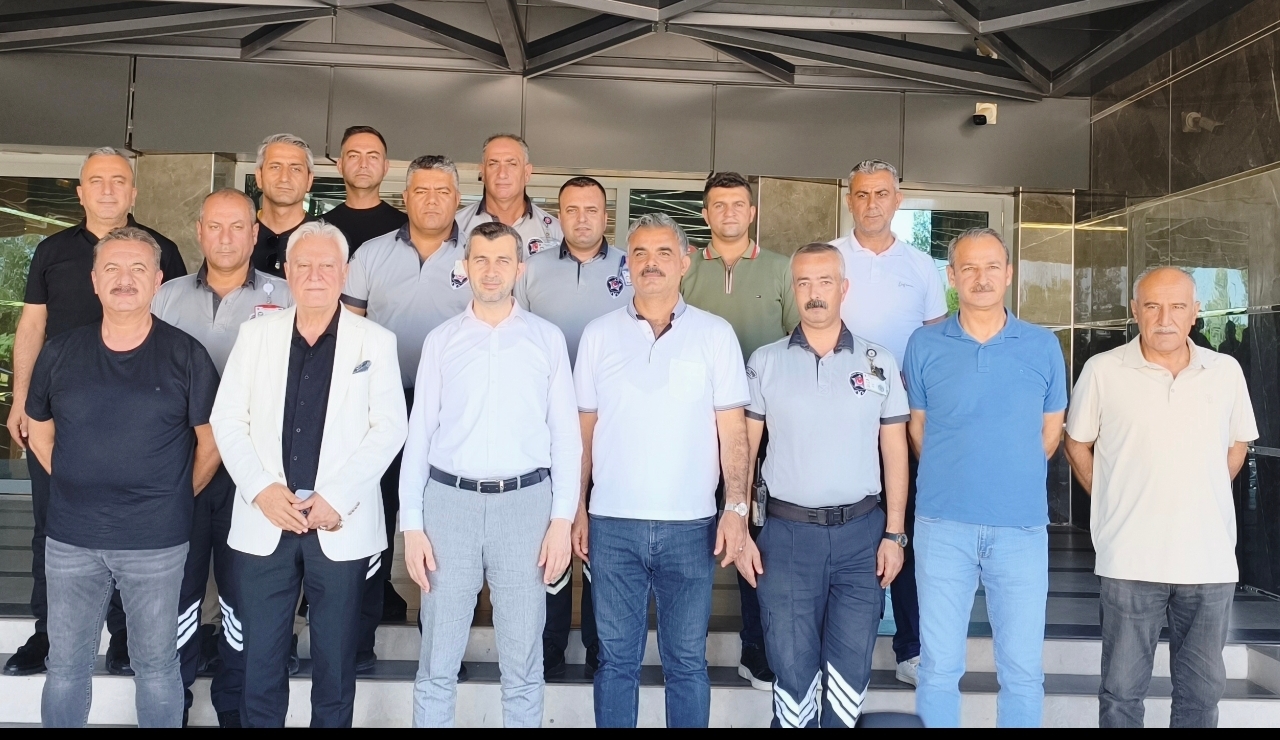 Türkiye Petrolleri Bölge Müdürü Murat Karataş, Güvenlik Haftası Dolayısıyla Güvenlik Görevlileriyle Bir Araya Geldi