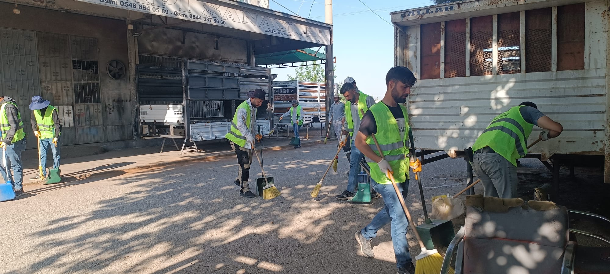 Marangozlar Sitesi ve Çamlıca Mahallesi’nde Temizlik Çalışması