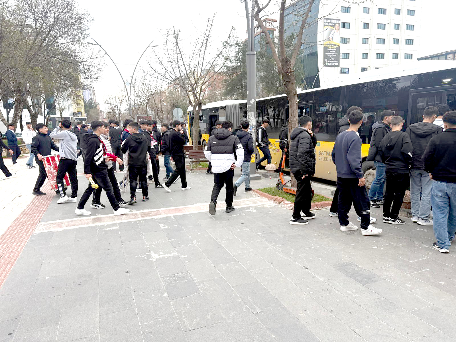 84 Bin Öğrenciye, 63 Bin Taraftara Ücretsiz Ulaşım Desteği