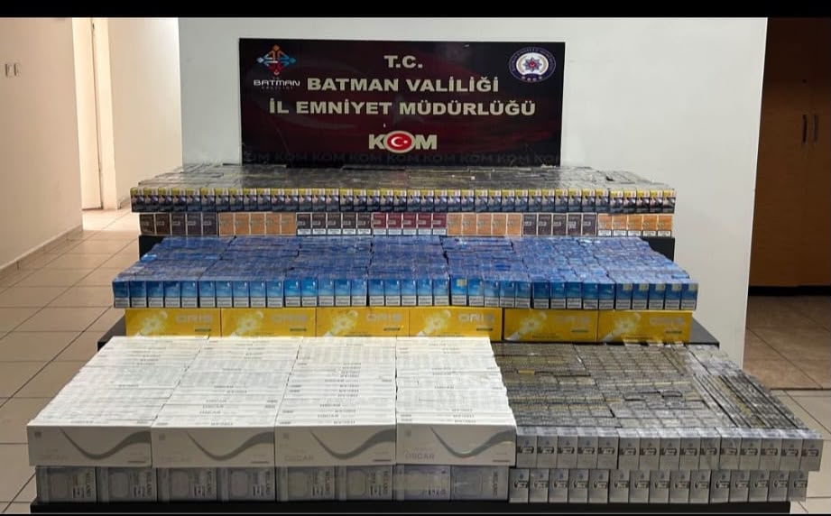 Batman’da Zulalı Araçta 8 Bin 450 Paket Kaçak Sigara Ele Geçirildi