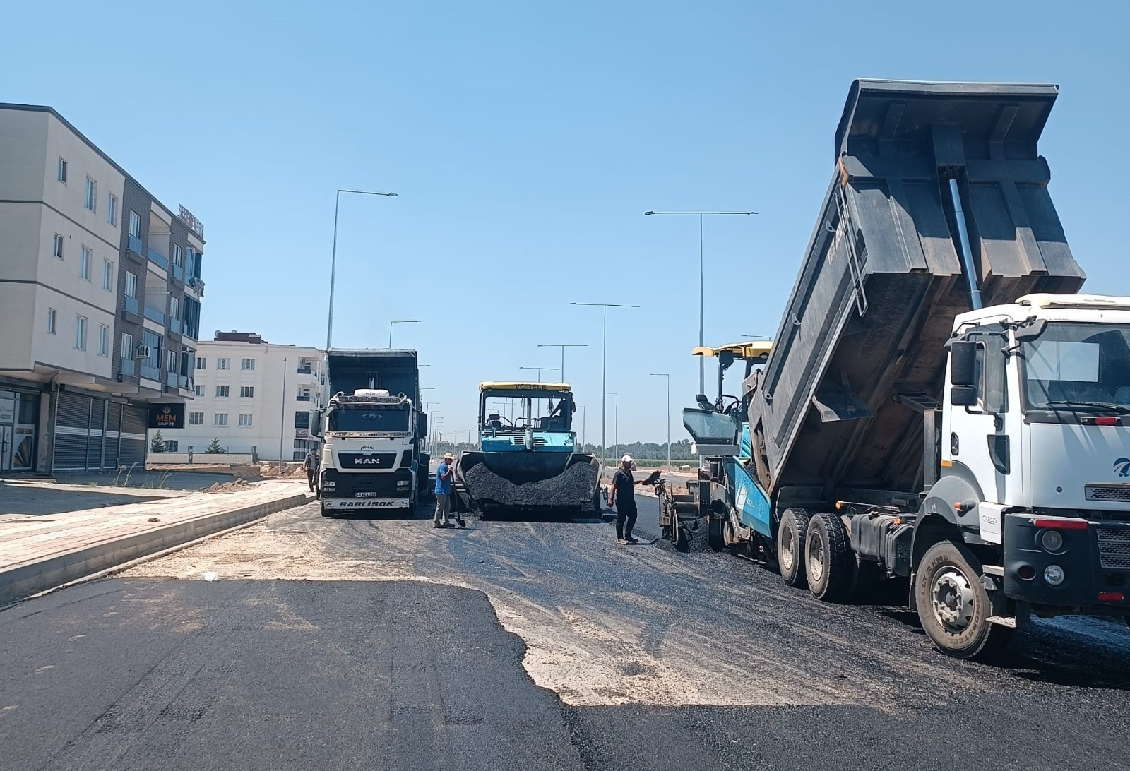 Bir Haftada 6 Bin 710 Ton Asfalt Serimi ve Yama Yapıldı