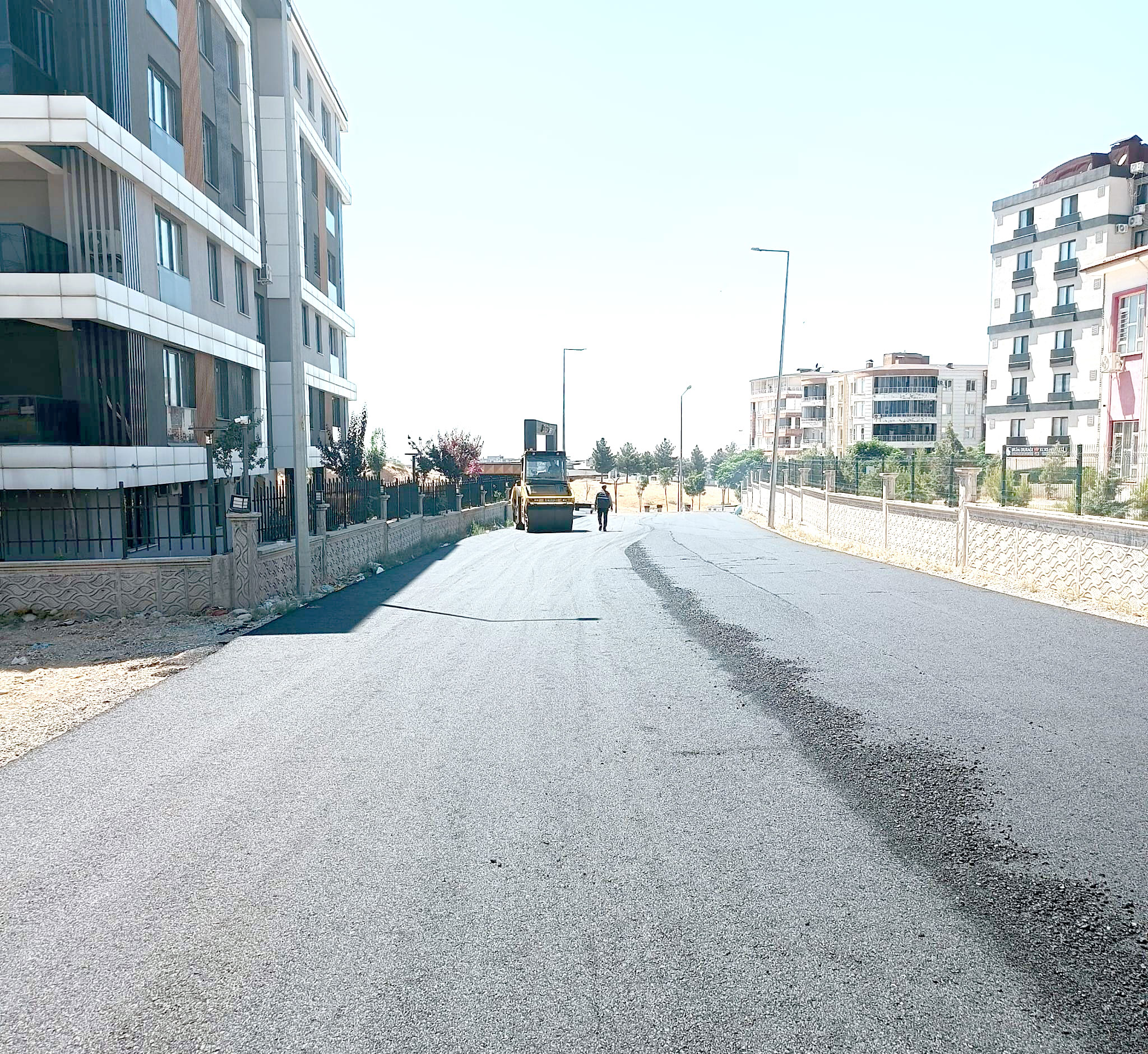 Yeni Yollar Yapılıyor, Yıpranan Güzergâhlar Yenileniyor