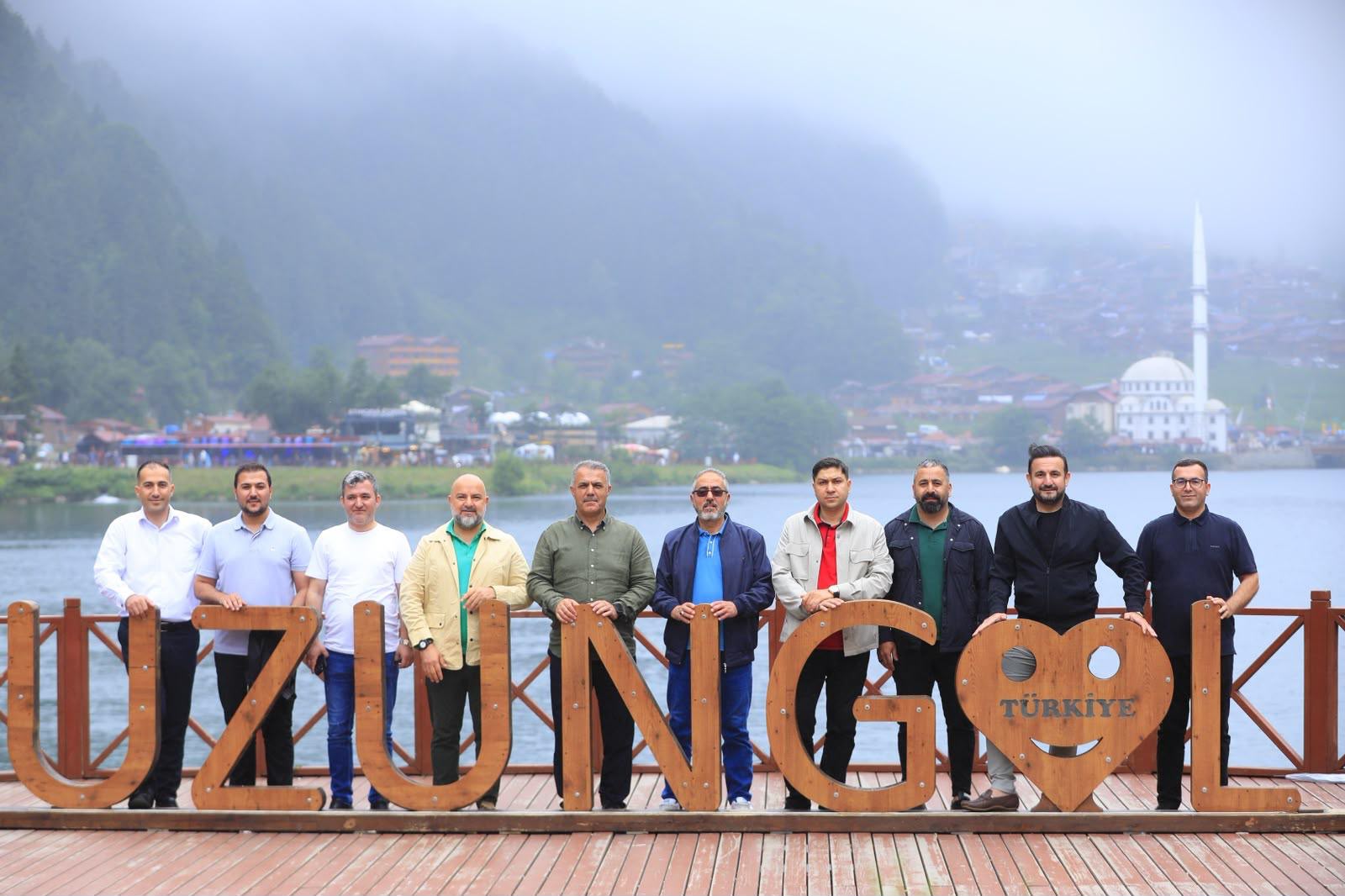 Başkan Şansi, Uzungöl’de Batmanlı İş İnsanlarını Ziyaret Etti