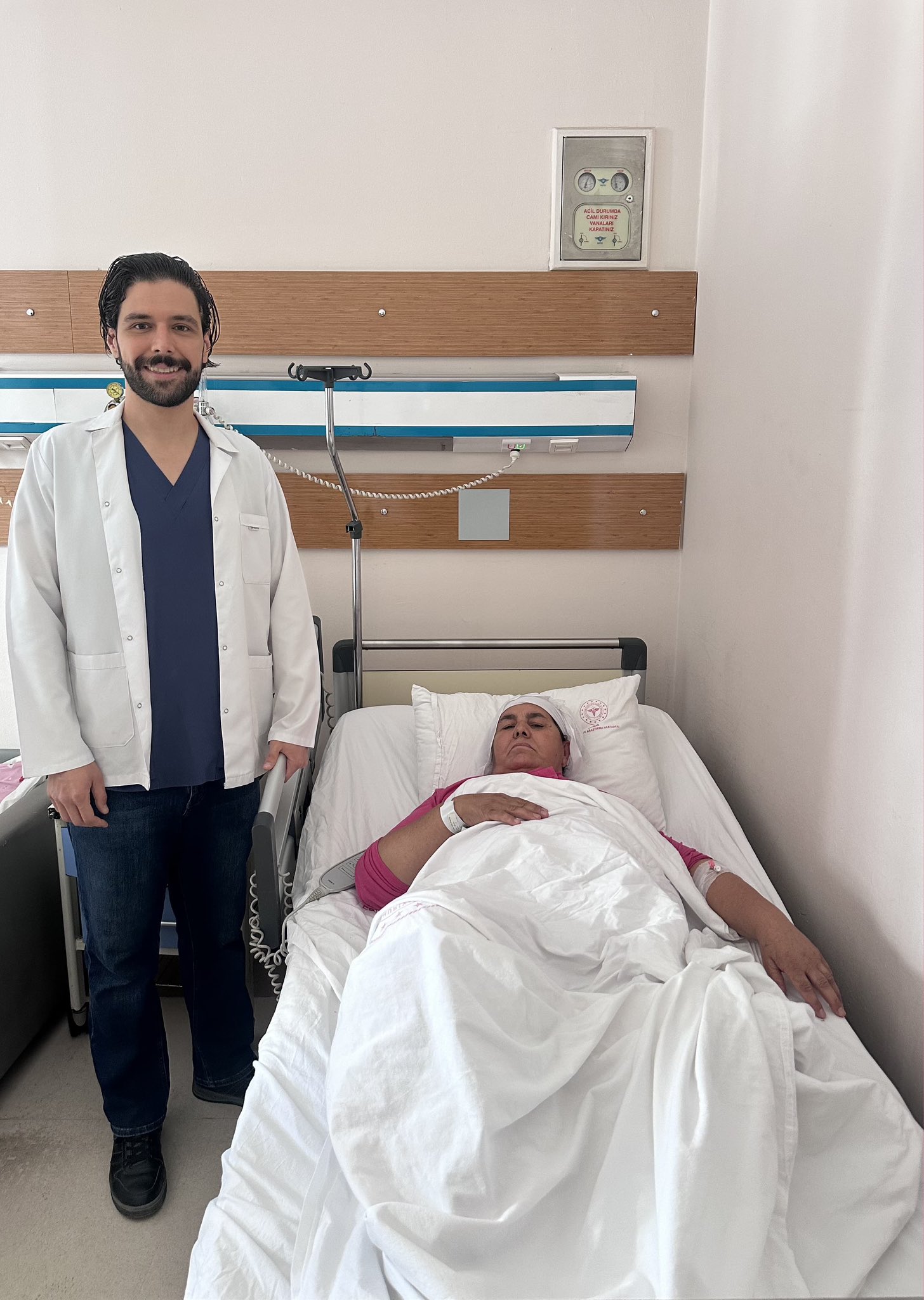 Bel Daralmasına Vidasız ve Platinsiz Başarılı Ameliyat