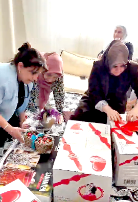 AK Parti Batman Kadın Kolları’ndan Çeyiz Desteği