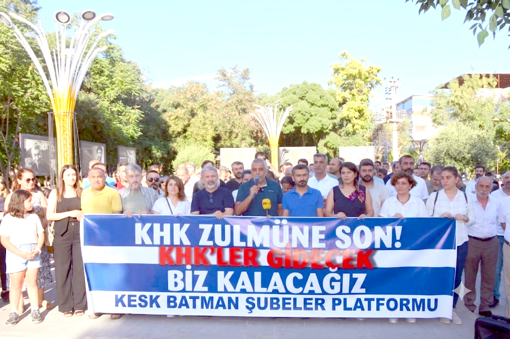 KESK’ten Adalet Bakanlığı Önünde Oturma Eylemi Çağrısı