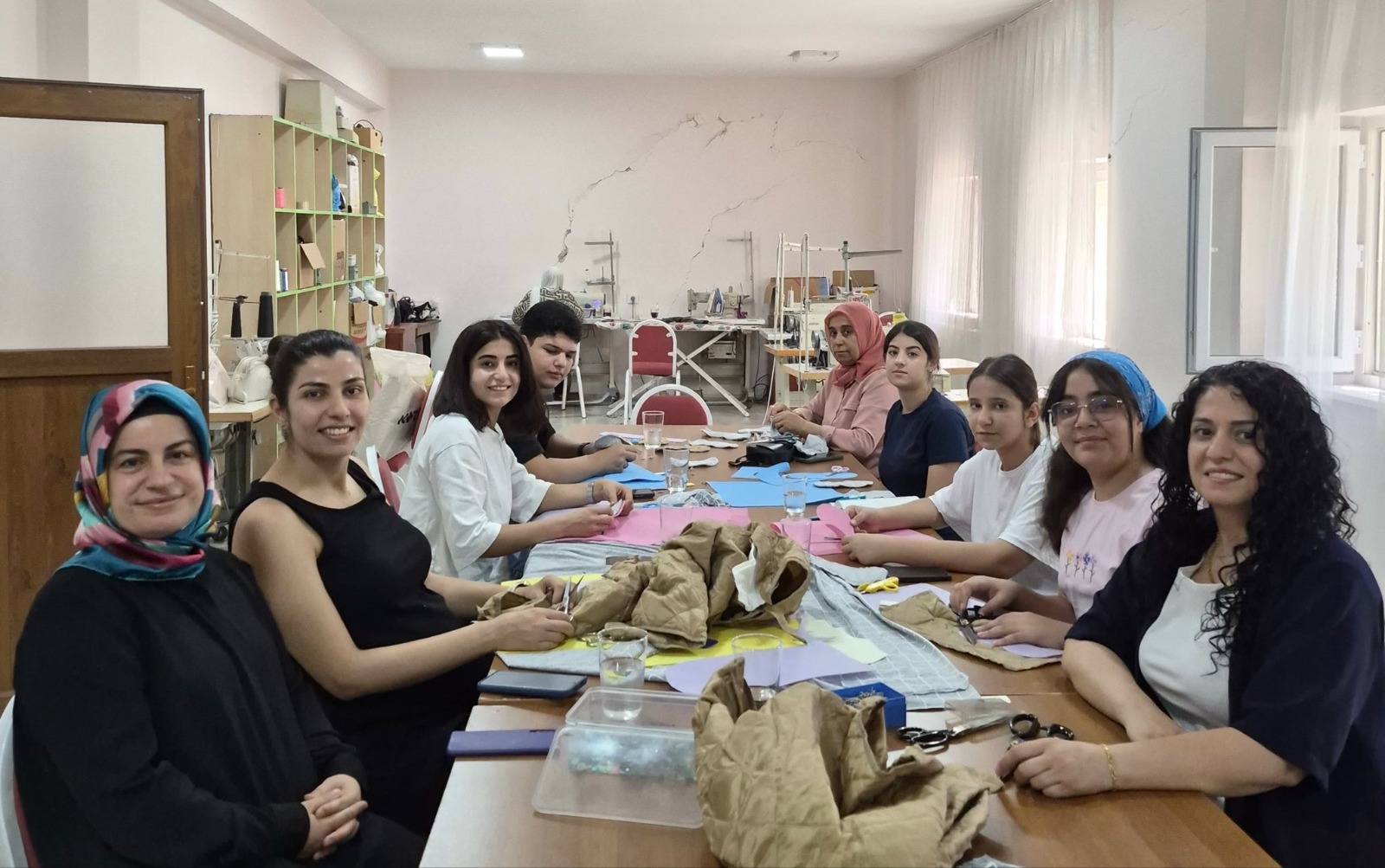 Çocuklar Geri Dönüşüm Malzemelerini Sanata Dönüştürdü