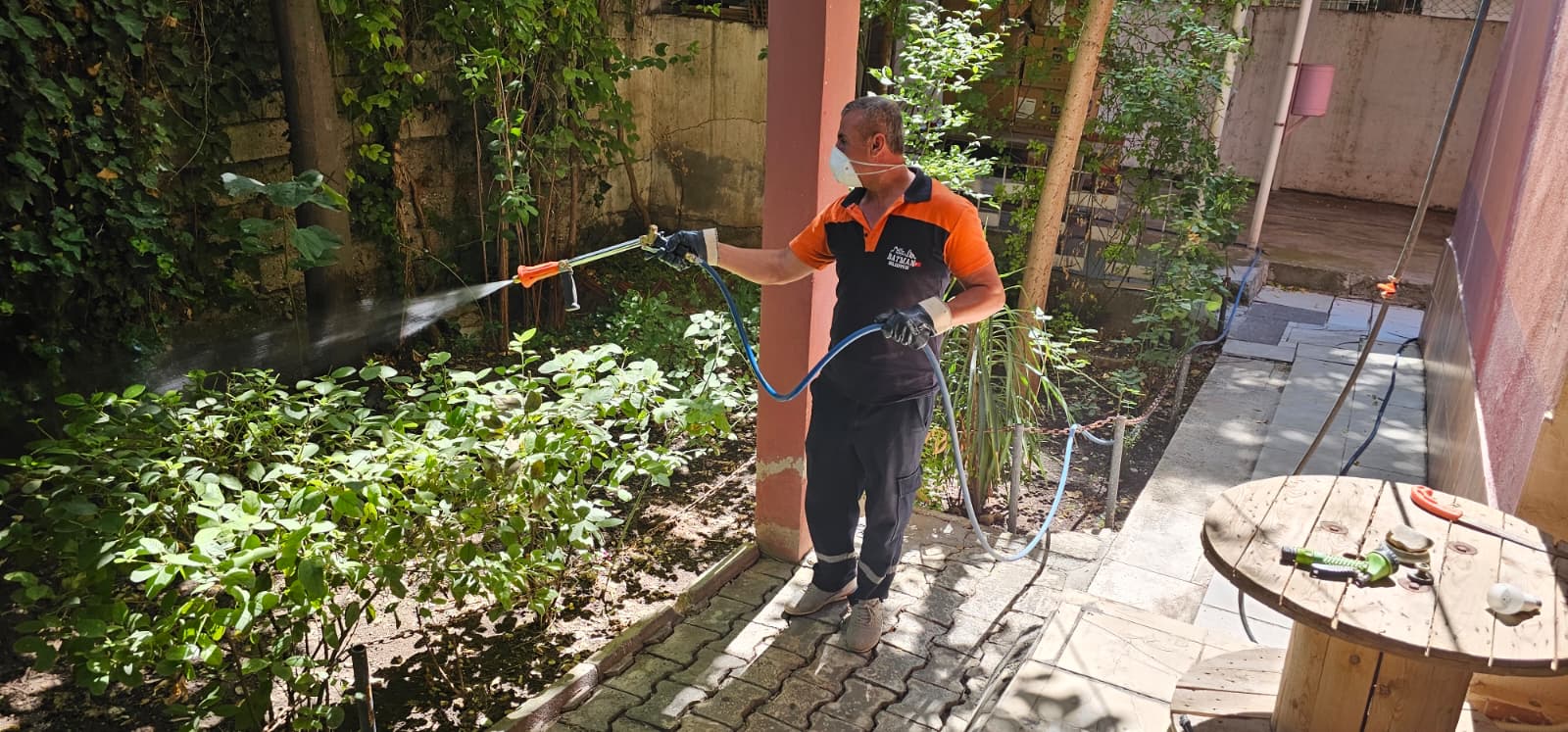 Haşereye Karşı Ekipler Sahada