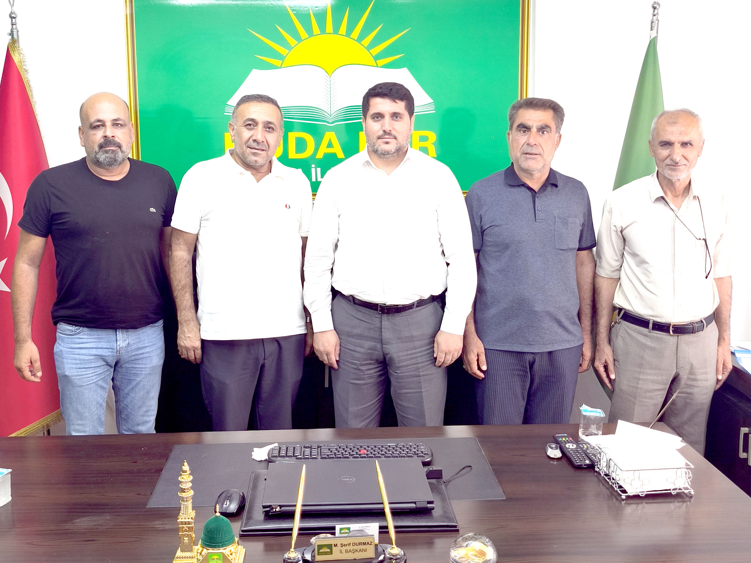 Antalya Batmanlılar Derneği’nden HÜDA PAR’a ziyaret