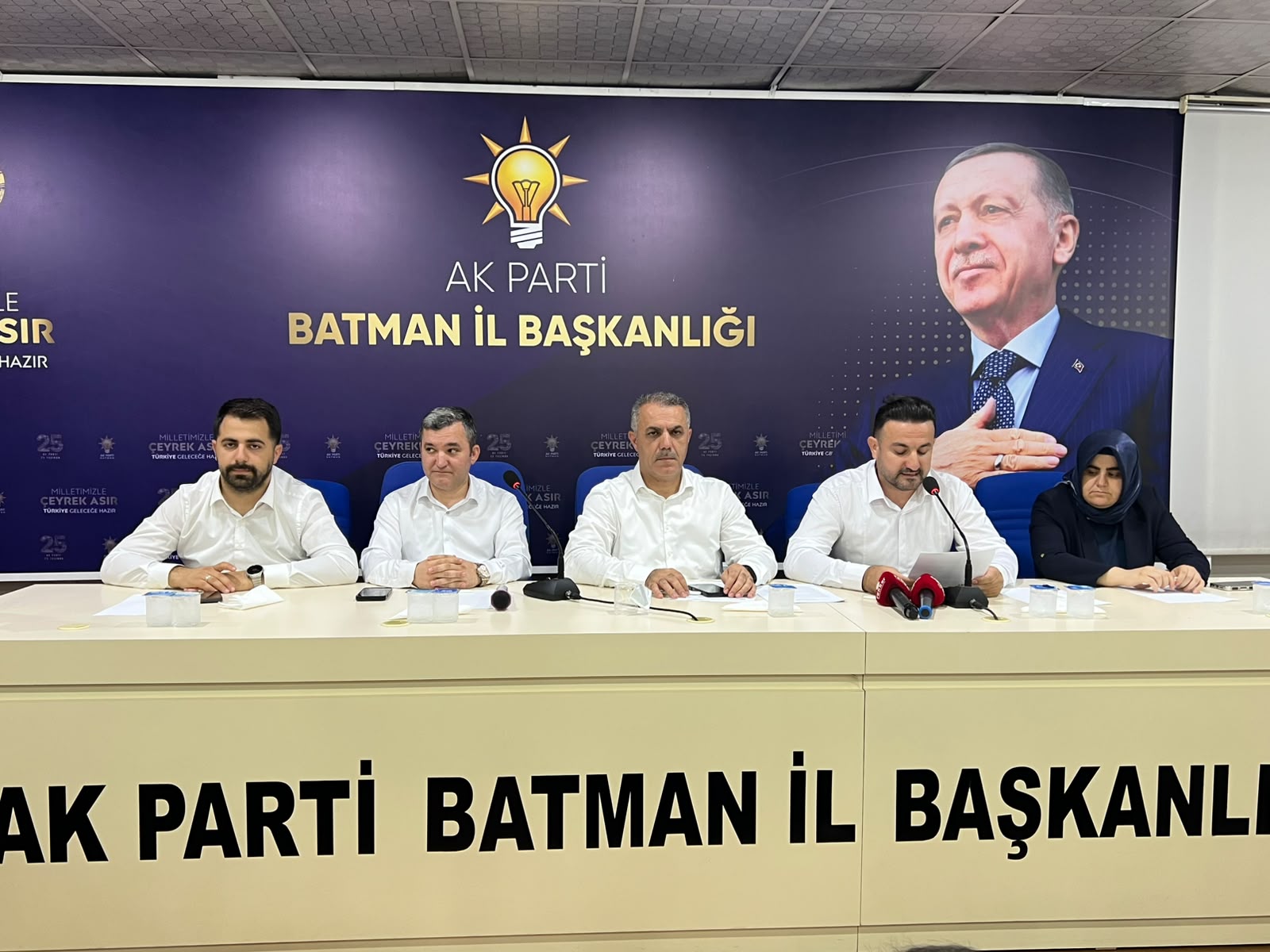 AK Parti Batman teşkilatı 25. yılı kutladı