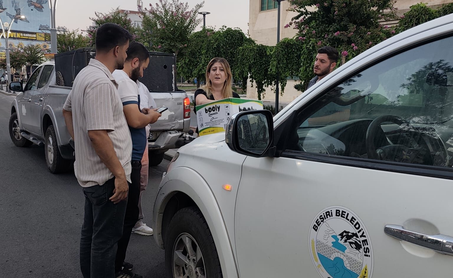 Yaralı Yavru Kedi İçin Batman’da Seferberlik