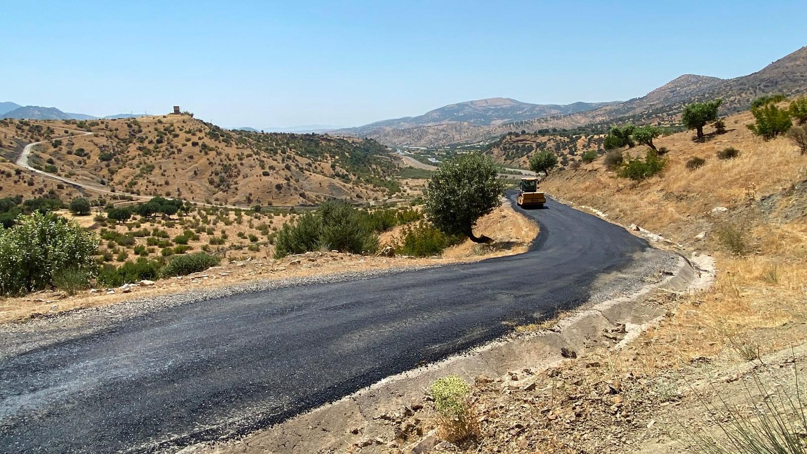 Sason’da 125 kilometrelik yolda bakım ve asfalt çalışması