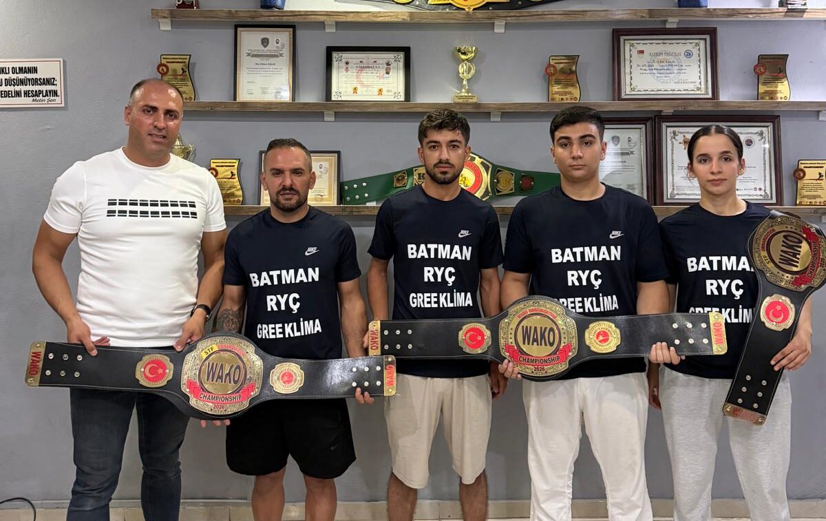 Batmanlı Boksörler Uluslararası Turnuvadan 4 altın kemerle döndü