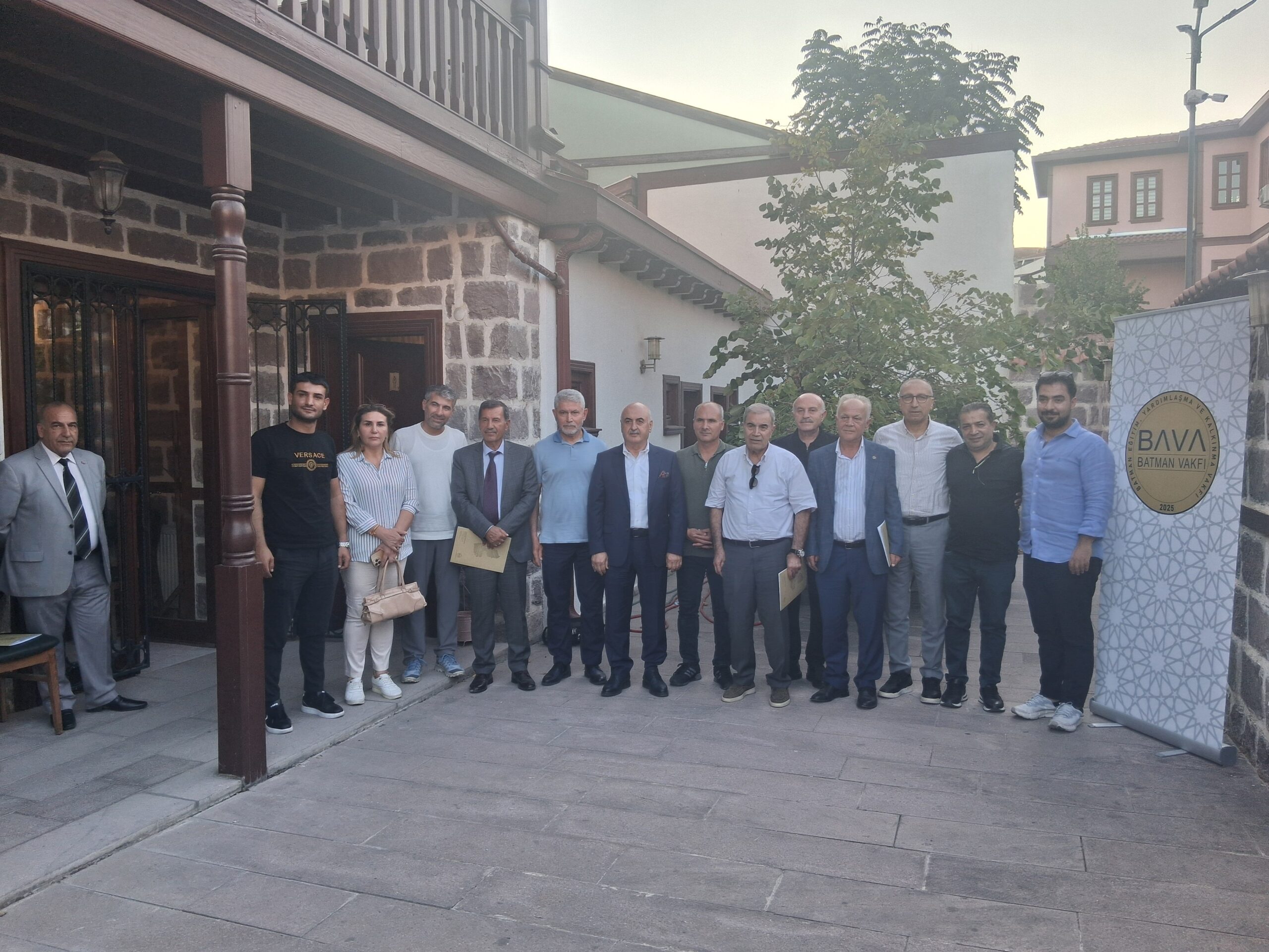 Batman Vakfı’nda Yeni Dönem Projeleri Değerlendirildi