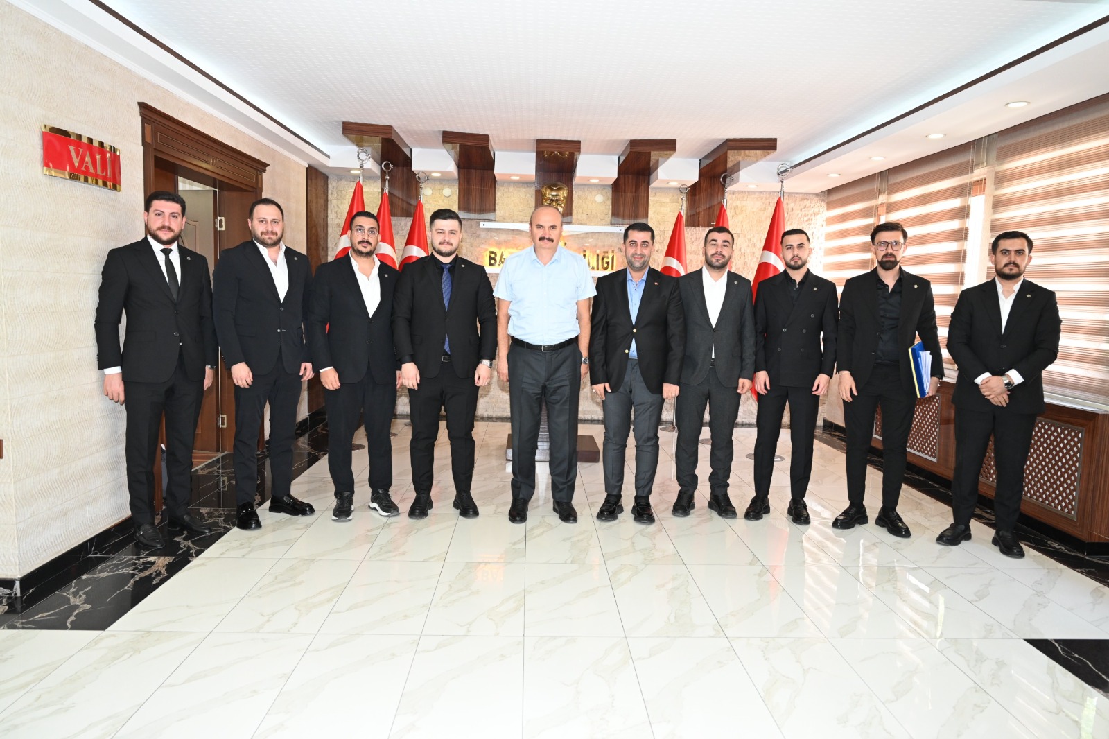 Genç Birlik Vakfı Yönetiminden Vali Canalp’e Ziyaret