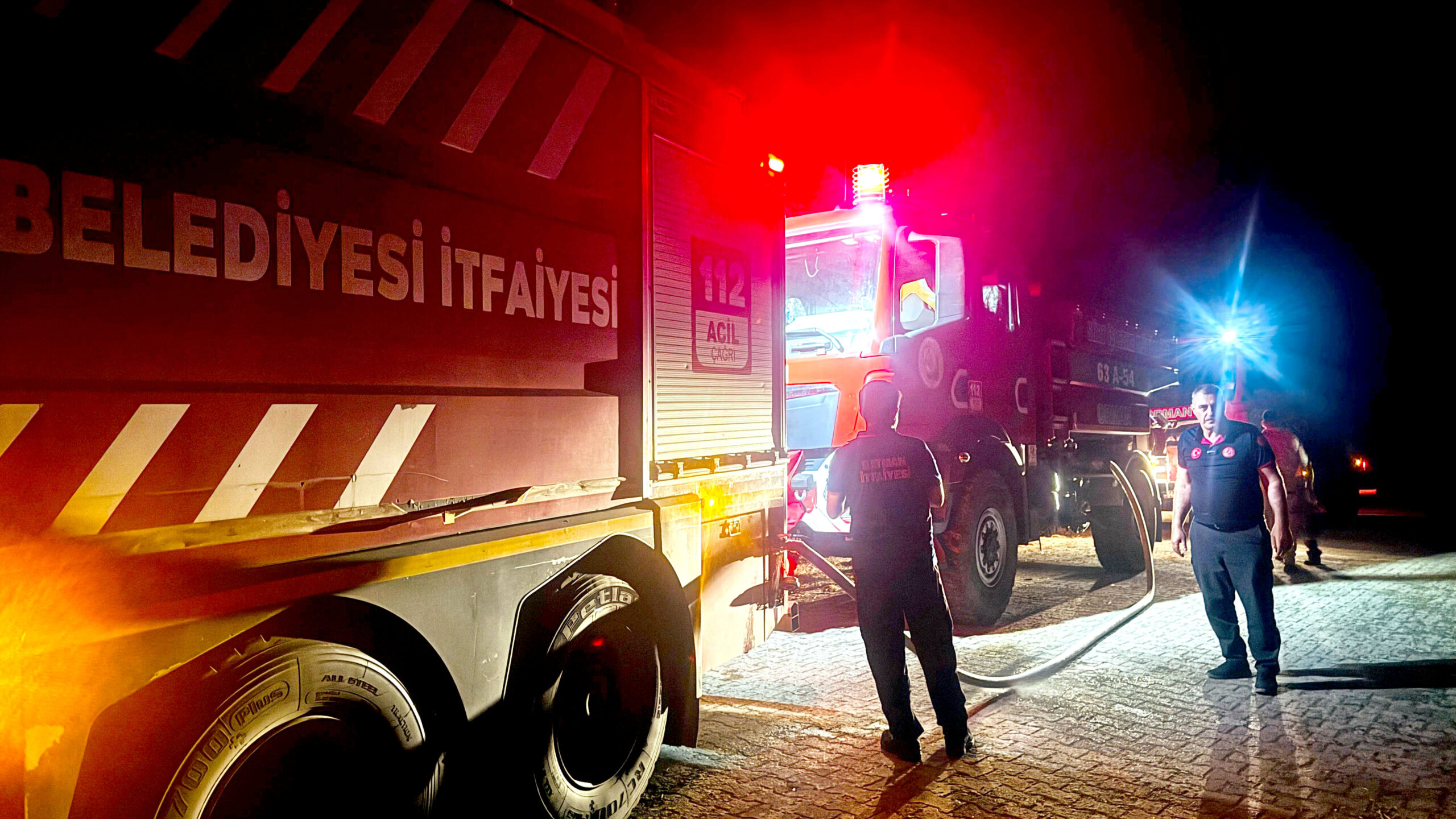Batman İtfaiyesi Bitlis’teki Yangına Destek Verdi