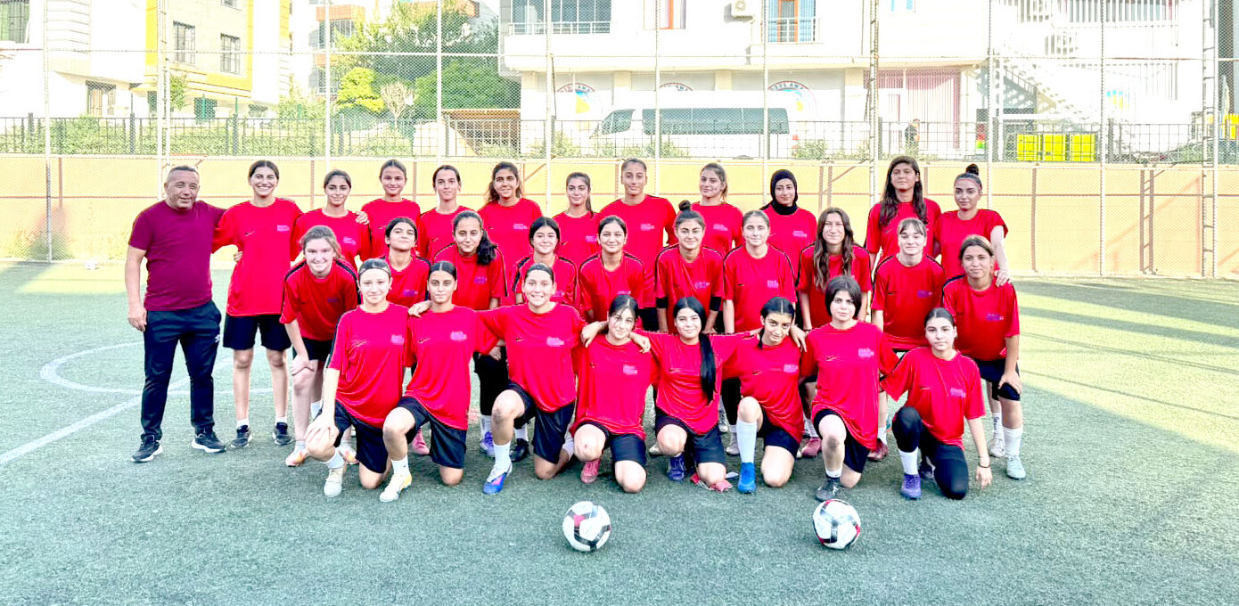 Kız Çocuklarının futbol tutkusu dikkat çekiyor