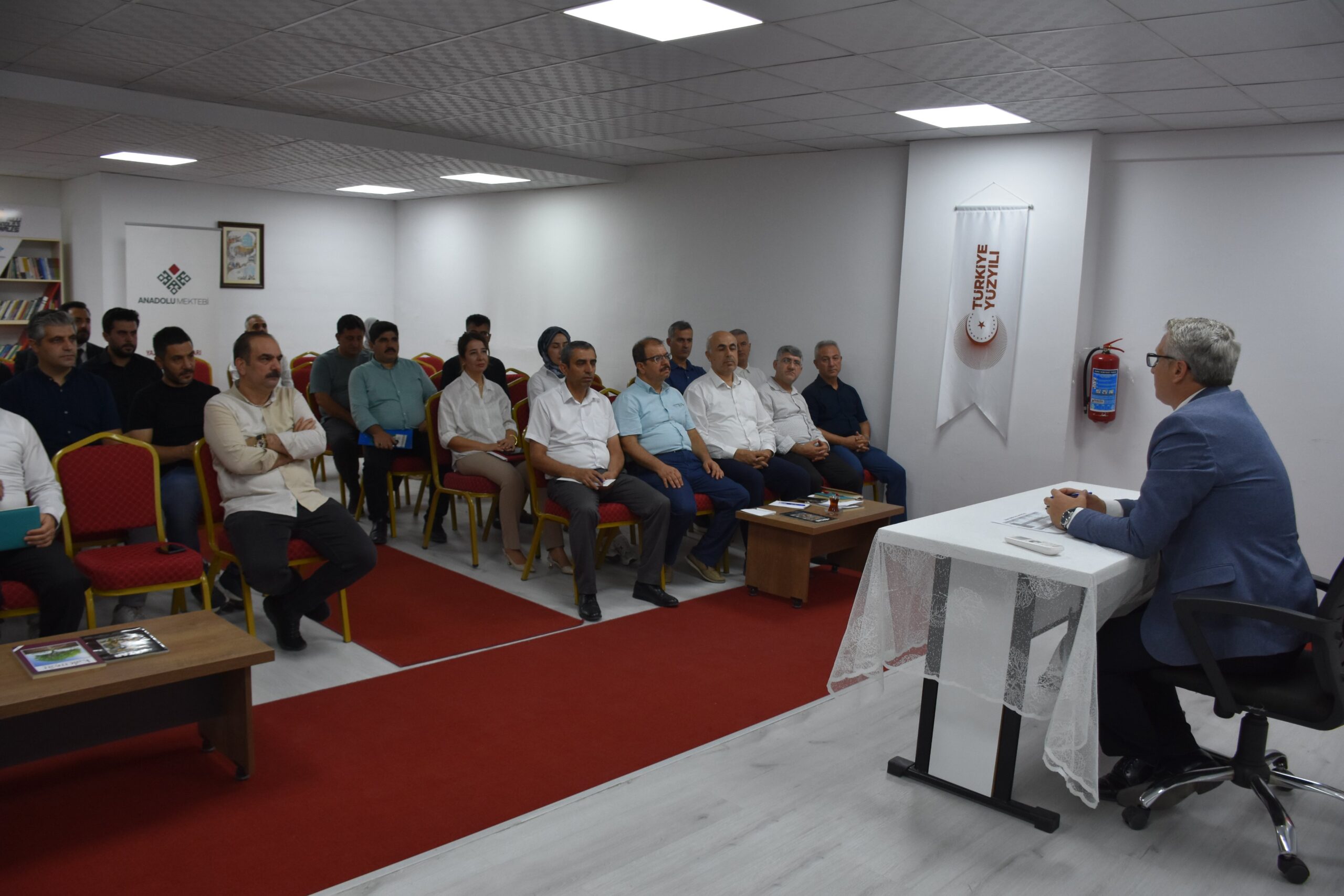 “İlham Veren Okullar” Projesi İçin Hazırlık Toplantısı
