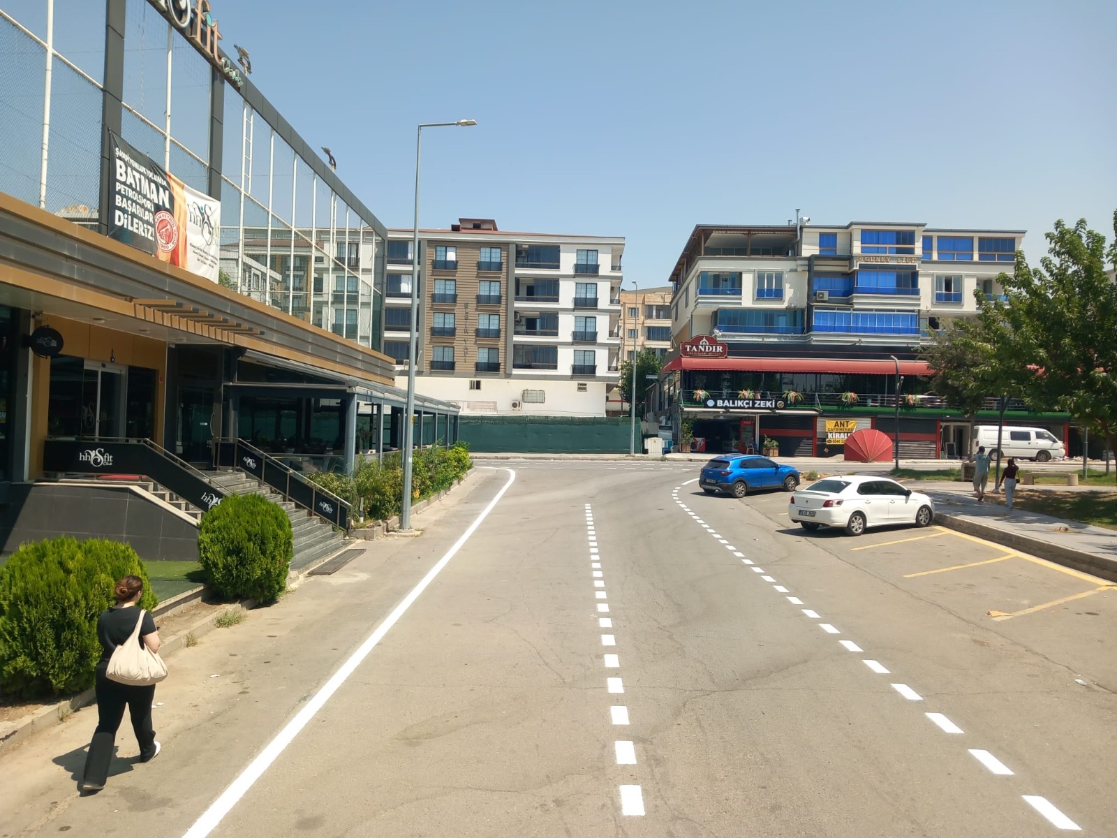 Levha ve Yol İşaretlemeleri Yenileniyor