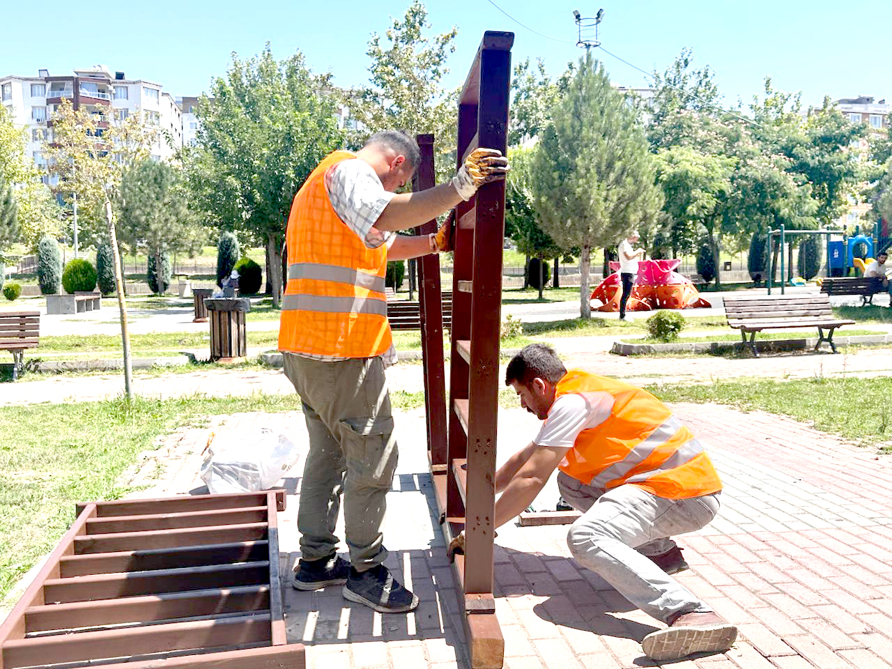 227 Parkta Bakım Seferberliği