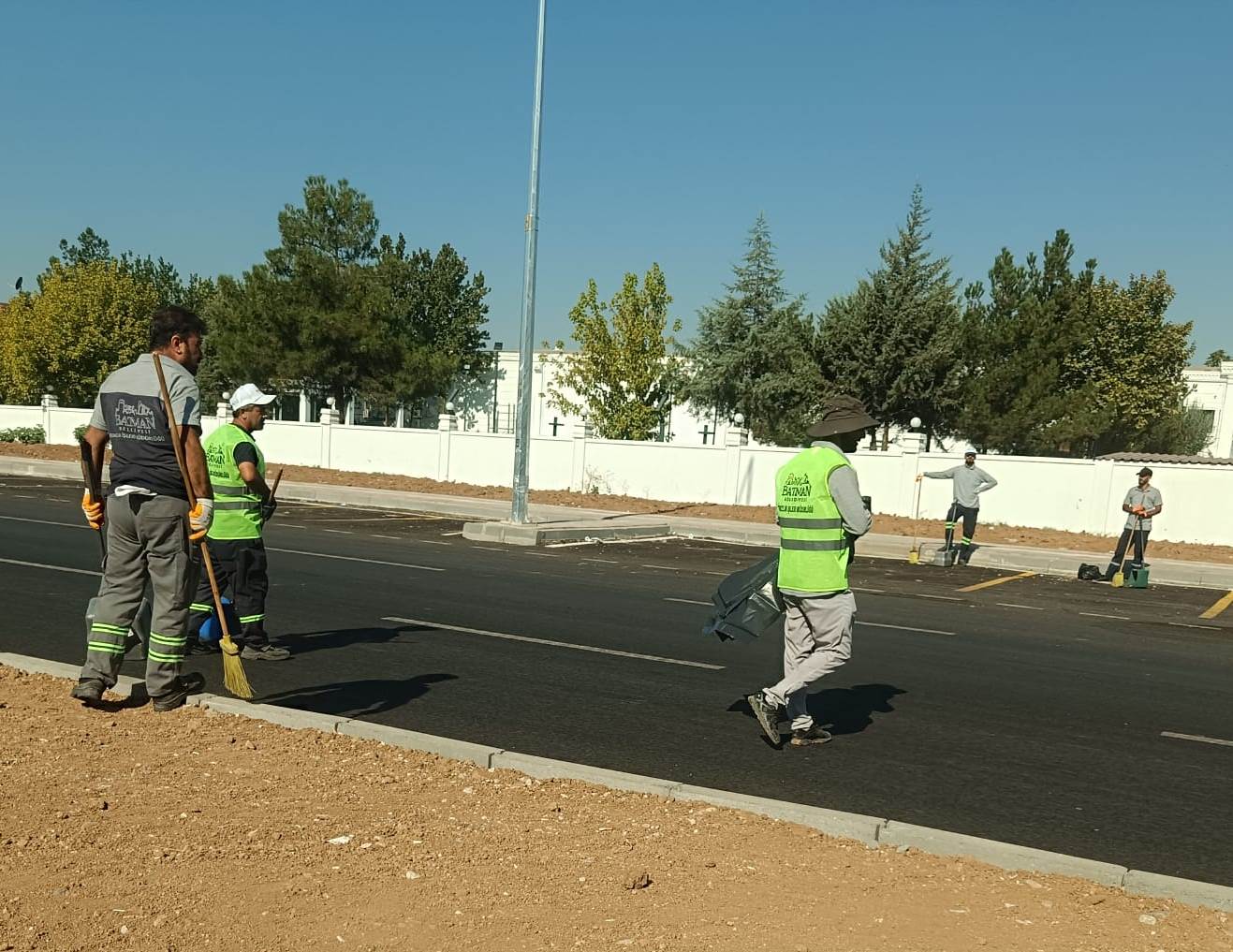 Sokaklar adım adım temizleniyor