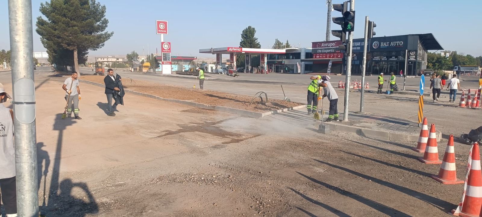 Cadde, park ve mahallelerde temizlik çalışması